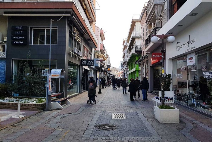 Κομοτηνή οικονομική στενότητα στην αγορά :10% με 20% πτώση πωλήσεων στις μισές επιχειρήσεις σε σχέση με πέρσι-"Έχει αποδυναμωθεί πλέον οι ρόλος των εκπτώσεων " λέει ο Εμπορικός Σύλλογος